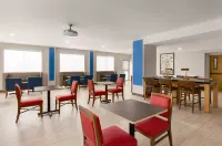 Holiday Inn Express Vero Beach-West (I-95) by IHG Hotels in West Vero Corridor