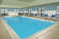 Holiday Inn Express & Suites Baltimore - BWI Airport North