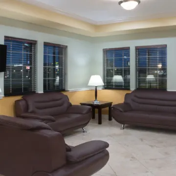 Super 8 by Wyndham Rosenberg TX