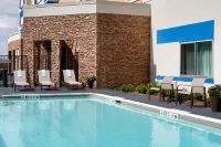 Courtyard Houston Northwest/Cypress - Pools