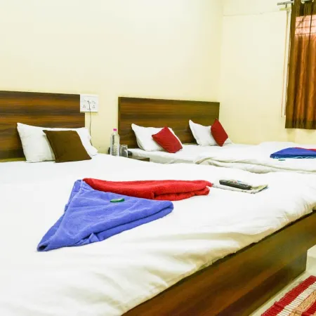 Hotel Bholenath Palace - Infront of Mahakal Temple