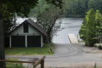 Cranberry Moon Inn