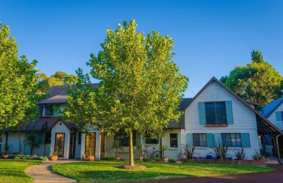 西恩納洛奇酒店