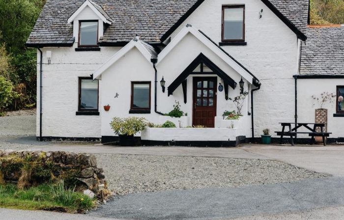 Inn at Port NAN Gael