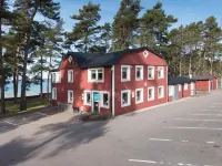 Varamon Vandrarhem Hotele w: Motala