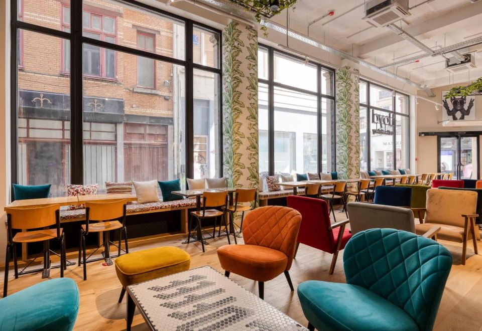 아리스 그랑 플라스 호텔