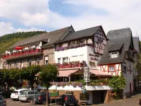 Moselromantik-Hotel Zum Löwen Hotels in Ediger-Eller