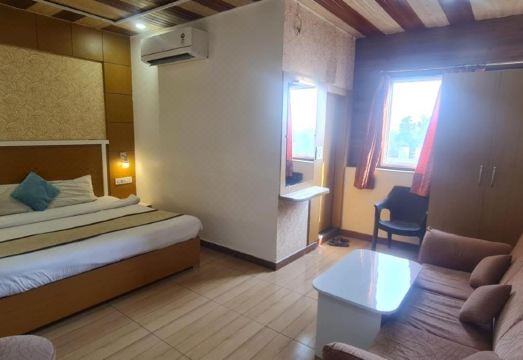 Hotel Jai Palace - Housity