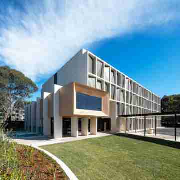 Mercure Sydney Rouse Hill Hotel Exterior