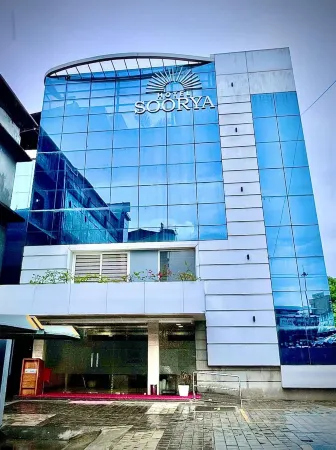 Hotel Soorya Отели рядом с достопримечательностью «NAZI»