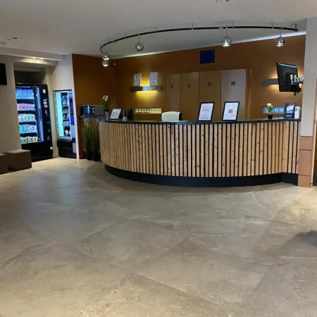 Sleep & Go Brussels Expo Hotel Отели рядом с достопримечательностью «Станция метро Houba-Brugmann»