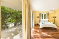 Antique Amor Bungalows & Villas Hotels in Nabas