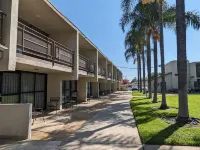 Valley Inn Hotels in Sylmar