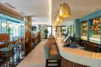 Limerick Strand Hotel - bar