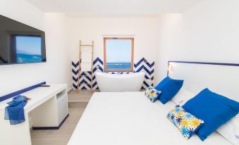Sapphire Rooms