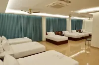 LE ROYALE PALACE Отели в г. 