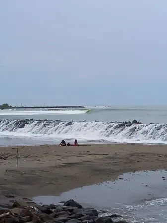 2Br Shambala Villa Anyer Outdoor Dek Отели в г. Cinangka