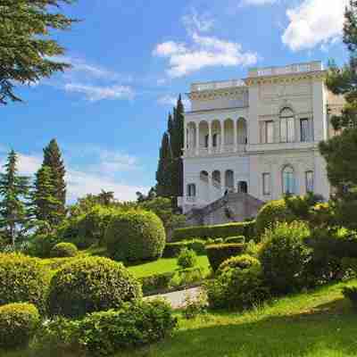 Hotel 1963 Hotel Exterior