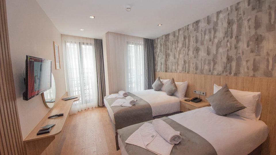 Mahya Hotel