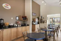 Super 8 by Wyndham Bozeman - breakfast