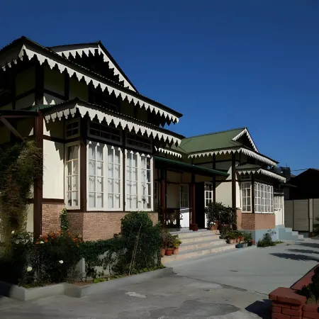 Cafe Shillong Bed and Breakfast