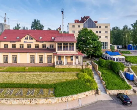 40th Meridian Yacht Club Hotels in Kolomna