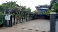 Re-Live Resort Hotel a Bang Phra