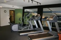 Hampton Inn des Moines-Airport - gimnasio