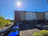 Staybridge Suites HILLSBORO - ORENCO STATION by IHG - parking