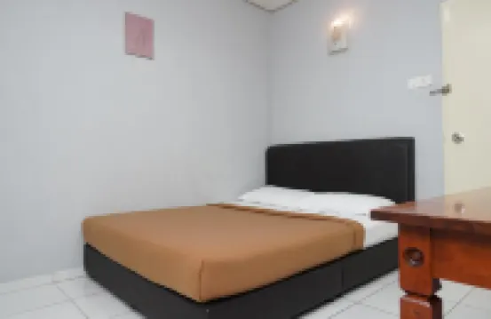 Hotel Sixty Nine