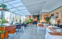 Interhotel America - breakfast
