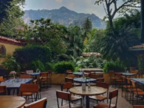 ホテル イ レストランテ エル シルエロ テポストランのホテル