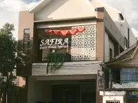 Safira Guesthouse Syariah Hotel di Sulingan