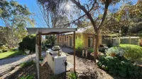Riesling Trail & Clare Valley Cottages