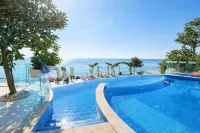 Royal Beach - Pool