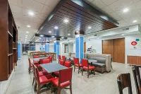 Holiday Inn Express & Suites Coffeyville by IHG