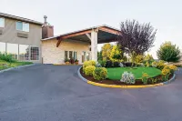 La Quinta Inn & Suites by Wyndham Woodburn Hotels in 