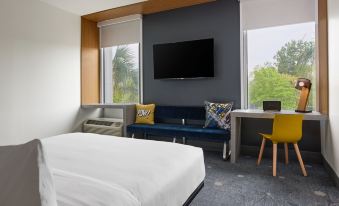 Aloft Charleston Airport & Convention Center