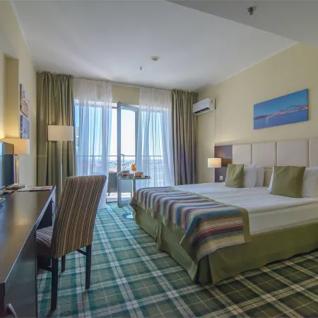 Bridge Resort (Бридж Резорт)
