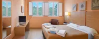 Balneario de Cofrentes Hotels in 