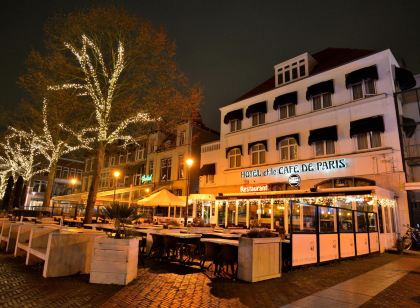 Hotel et le Cafe de Paris