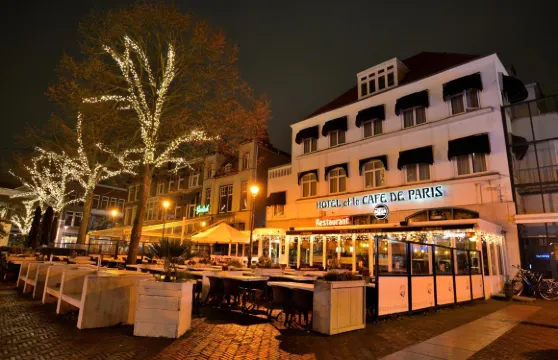 帕里斯咖啡酒店