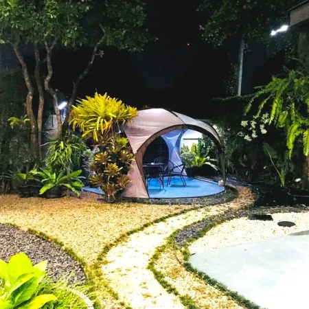 MeeTHan House.