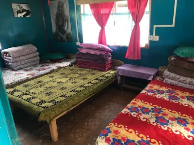 Vamoose Lippohochha Homestay Hotels near টংলু । Tonglu