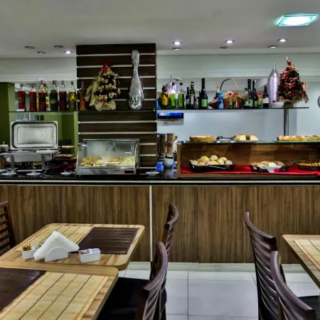 Monte Serrat Hotel
