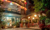 Hotel Silver Oaks Inn Hotels in 