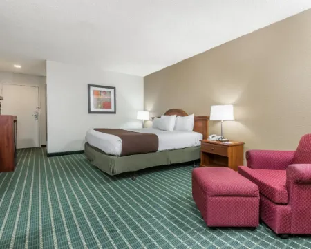 Baymont by Wyndham Kokomo Hotels in Kokomo