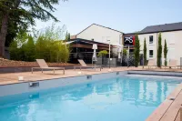 Relais Saint Jacques - Châteauroux - Pools