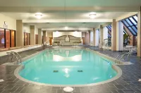Hyatt Regency Green Bay - Pools