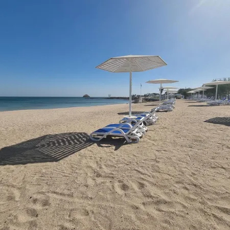 Holiday Beach Resort